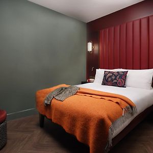 Camera con letto king size